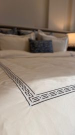 كفر مفرش فرزاتشي رصاصي مع كريمي